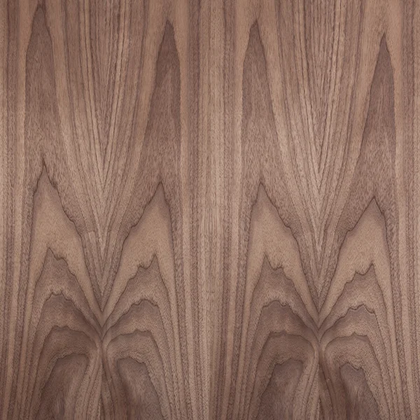 Center Match veneer composition