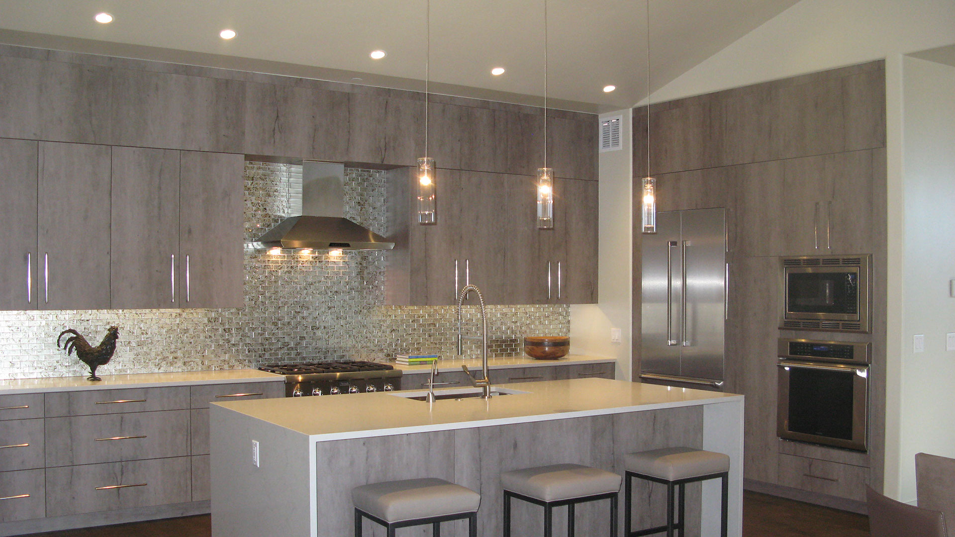 Lauriermax Custom Kitchen Cabinetry